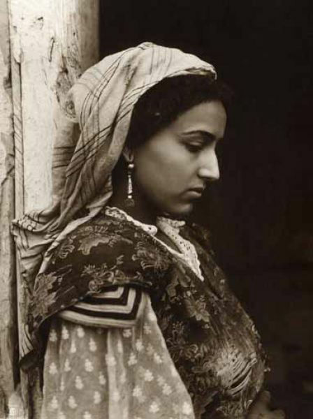 100年以上前の北アフリカや中東のかなり貴重な女性写真 Dna