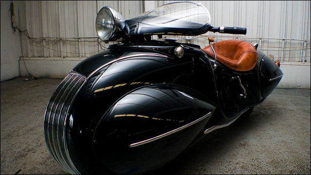 流線型のグラマラスなカウルがかっこいいカスタムバイク 1930 Art Deco Henderson Dna