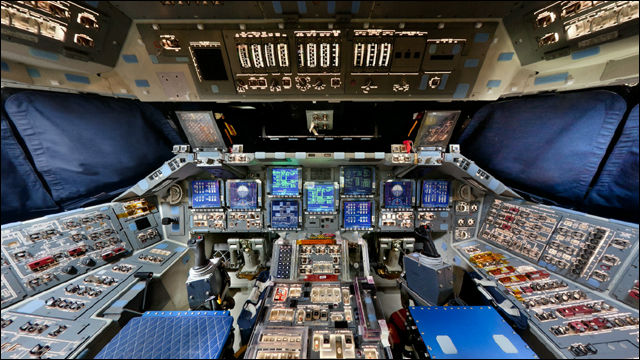 スペースシャトル ディスカバリー コックピットの全周パノラマ画像が公開 Dna