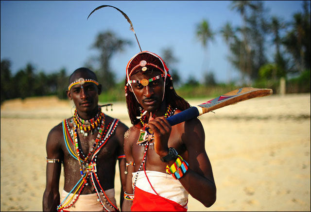 美しい民族衣装をまとったマサイ族のクリケット選手たちの画像 Dna
