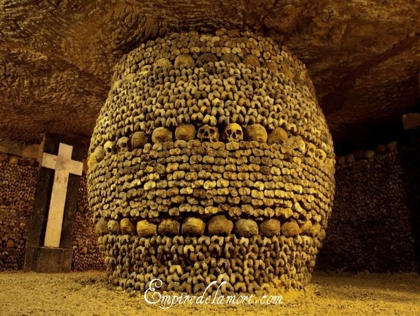 フランス パリの地下深く600万人が眠る世界最大の地下墓地 カタコンブ ド パリ Dna