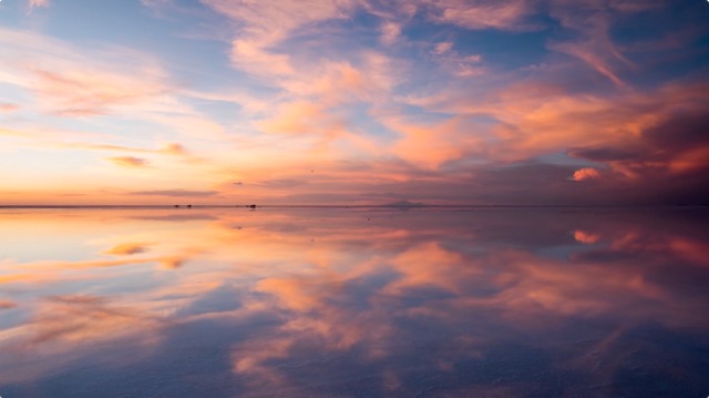 空と地上が繋がる別天地 雨季の ボリビア ウユニ塩湖 に現れる奇跡の絶景を捉えたタイプラス ショートフィルム Dna
