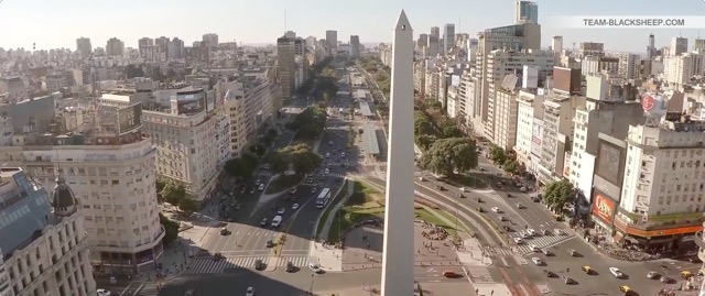 南米で最も美しい都市「ブエノスアイレス」の圧倒的な景色を見せてくれるドローン空撮動画