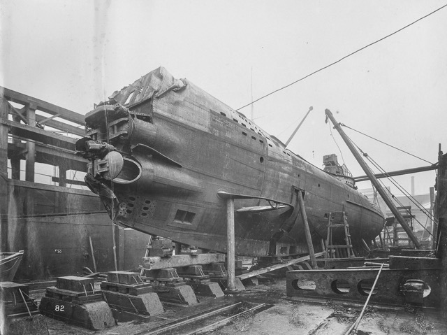 むき出しの機械がひしめき合う第一次世界大戦時のドイツ海軍潜水艦「Uボート」の内部写真シリーズ