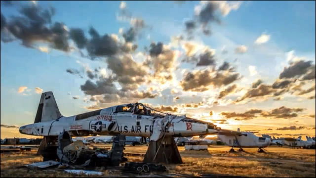 世界最大の軍 公用航空機保存施設のドキュメンタリー動画 The Boneyard Dna