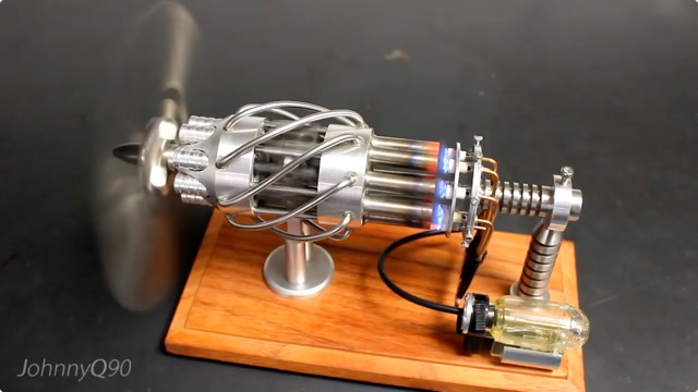 16気筒のスターリングエンジンを改造して発電機にする方法 - DNA