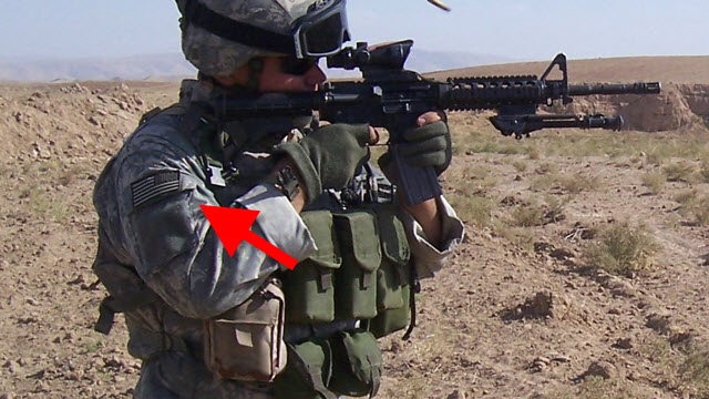 なぜ米兵の肩の国旗ワッペンは左右逆になっているのか教えてくれる動画 - DNA